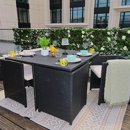 Spacious 3-Bed 3-Bath Luxury Apartment With Balcony Hyde Park 런던 외부 사진