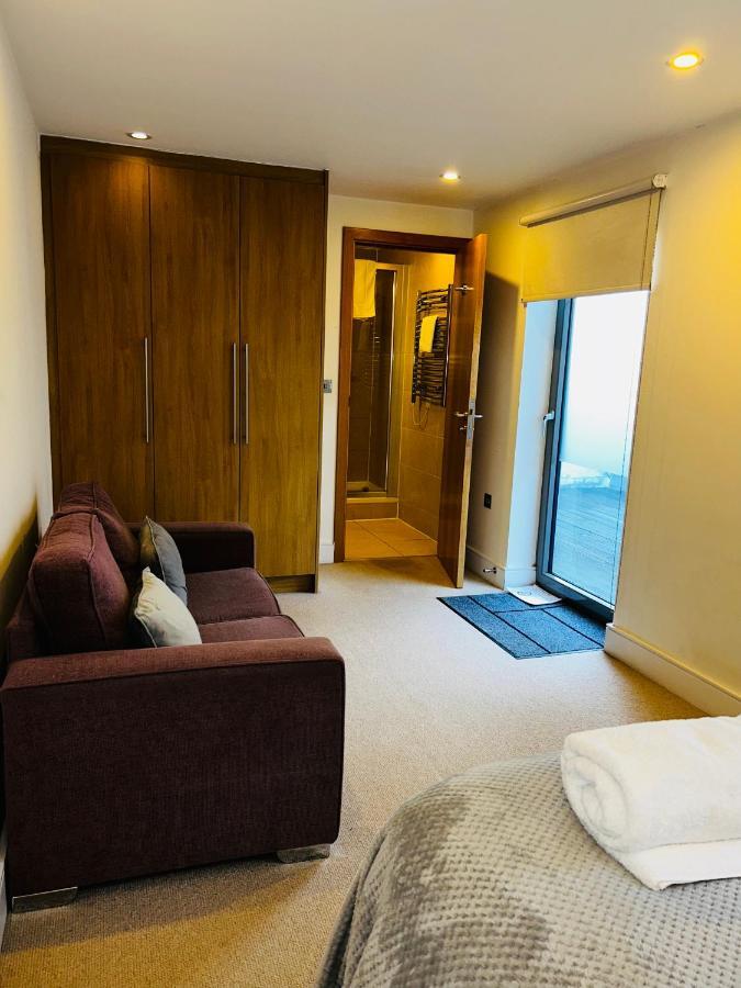 Spacious 3-Bed 3-Bath Luxury Apartment With Balcony Hyde Park 런던 외부 사진